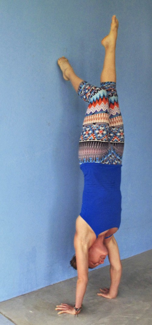 How to Handstand 8 & 9